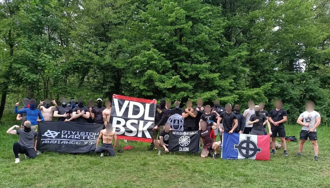 vandal-besak - photo 7